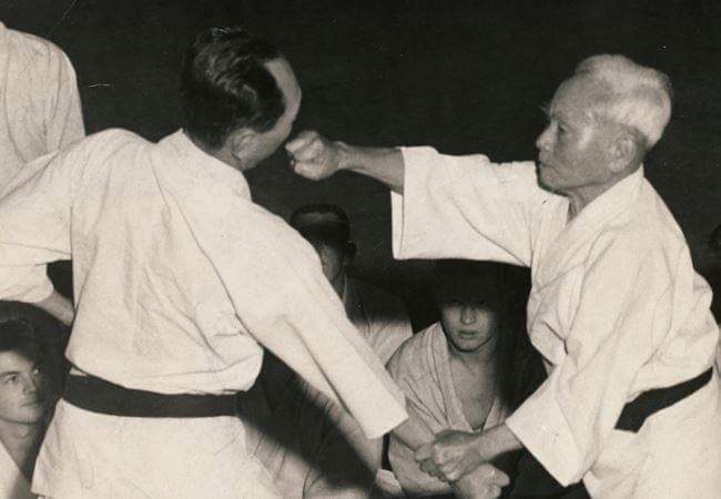 Funakoshi Gyaku-zuki